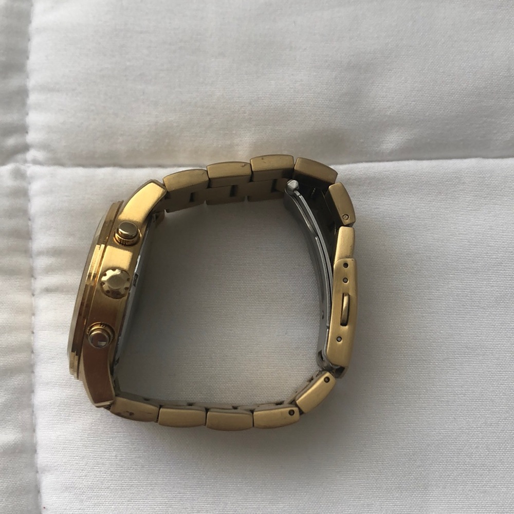 Guess Gold Watch - Picture 2 of 5